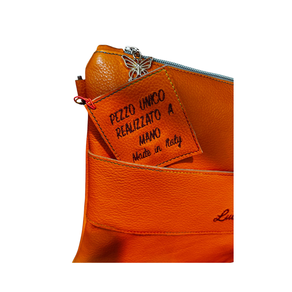 CLUTCH N. 423 – Collezione Estate 2026 | Pelle Martellata Arancio Monarca | Pezzo Unico-Borsa Artigianale di Lusso-Made in Italy - immagine 5