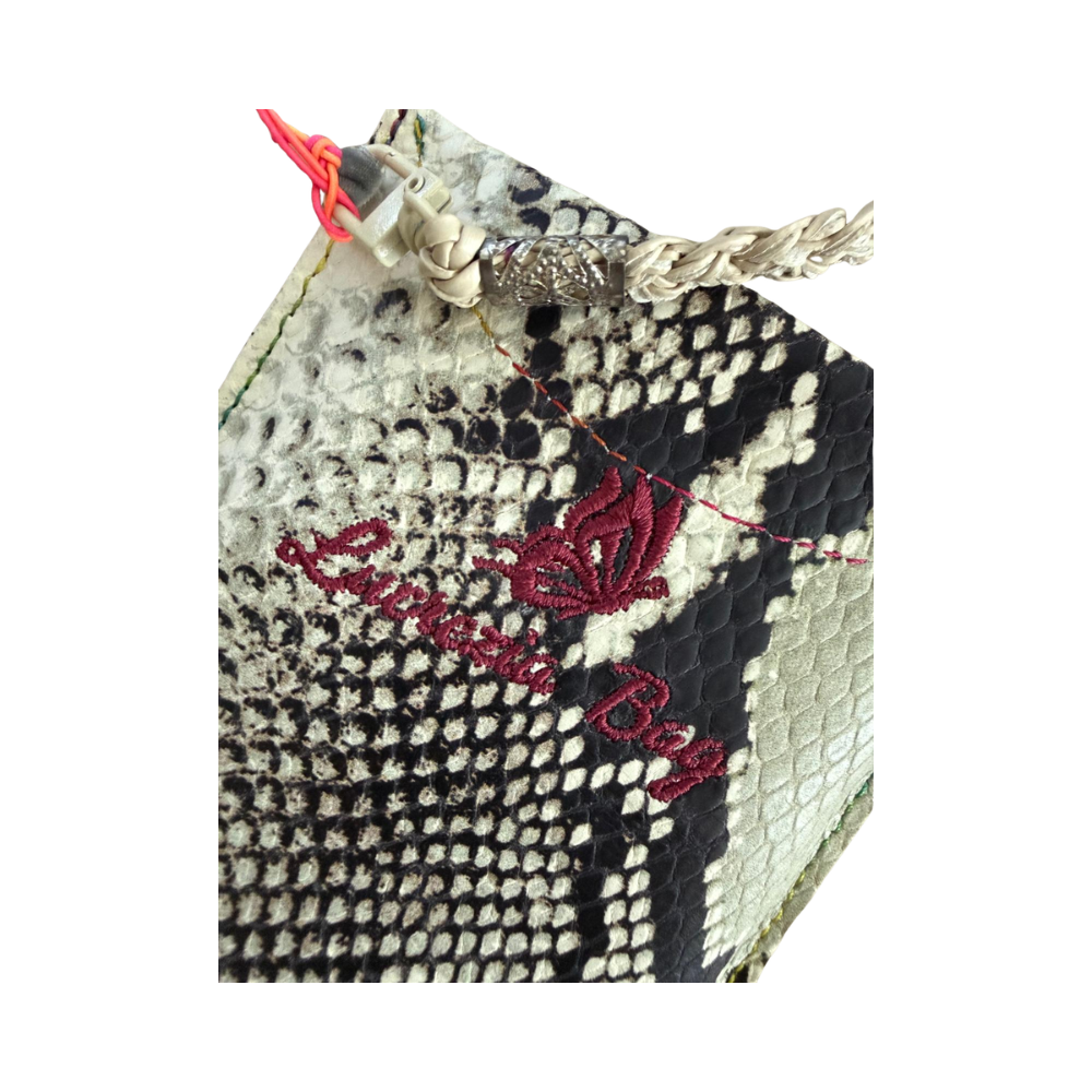 PORTATELEFONO N.266 PERSONALIZZABILE – Collezione "Luxury" – Pezzo Unico – Accessorio Artigianale di Lusso – Made in Italy - immagine 4